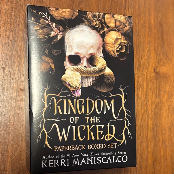 Other - Kingdom of the Wicked Paperback Boxed Set
